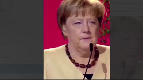 Reset2024-Angele Merkel w kosciele.