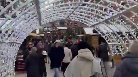 At entrance to Christmas markets in Canada, Muslims give away Qurans.