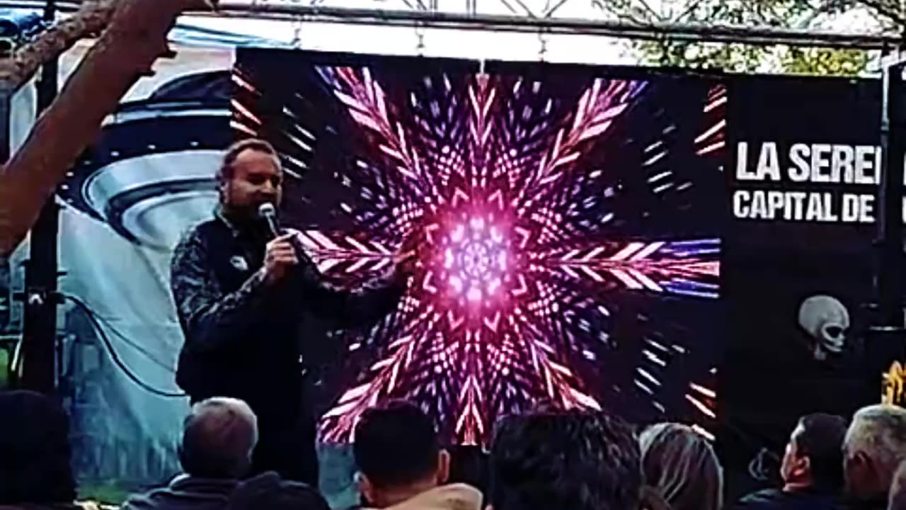 Conferencia Víctor Hidalgo "Multidimensionalidad Más Allá del Fenómeno Ovni" en Museo OVNI La Serena