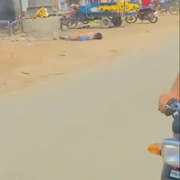 Stupid fuck zapped by high voltage Pakistan