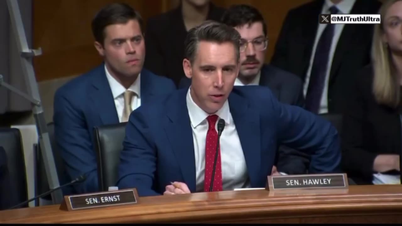 Ban insider trading passes committee