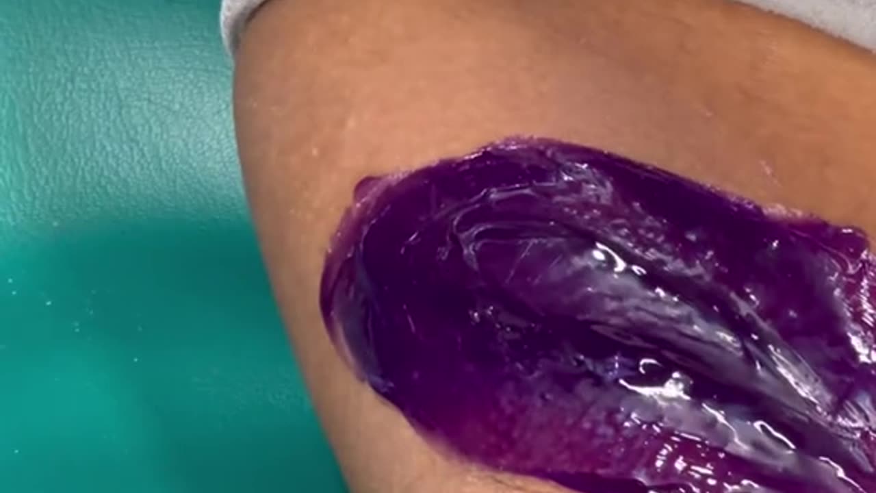 Underarm Waxing with Sexy Smooth Purple Seduction Hard Wax | Hard Wax for Sensitive Skin! @spanoire