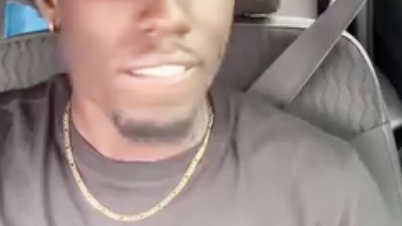 Jamal Roberts Responds Gracefully to Carrie Underwood's Harsh Idol Criticism - WorldEye