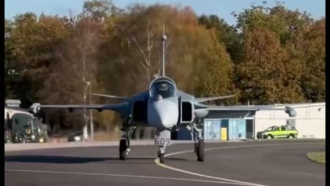 Primeiro Gripen E da Suécia é entregue.