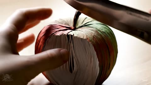 Super SATISFYING paper apple gets cut!