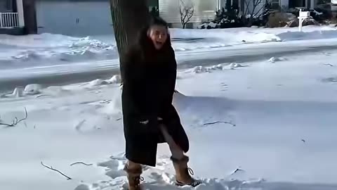 So satisfying ASMR snow edition #derulam #snow #funny