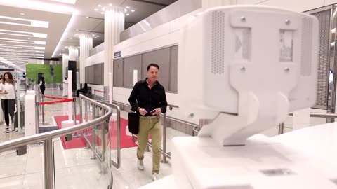 Dubai airport debuts AI corridor for document-free immigration 