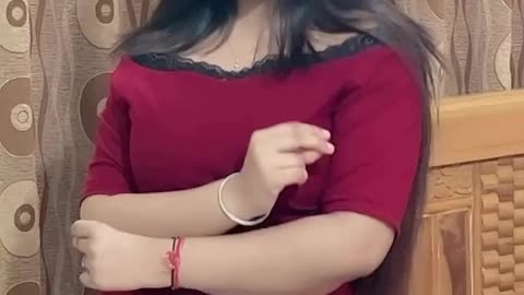 🔥 Nashe Si Chad Gayi Dance | Bollywood Energetic Moves in Red Outfit | Trending Reels