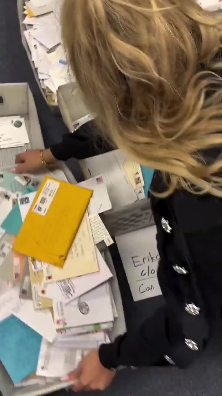 🚨ERIKA KIRK nói vá» Lá»… Tạ Æ¡n: “Charlie và tôi luôn yêu thÃch Lá»… Tạ Æ¡n...