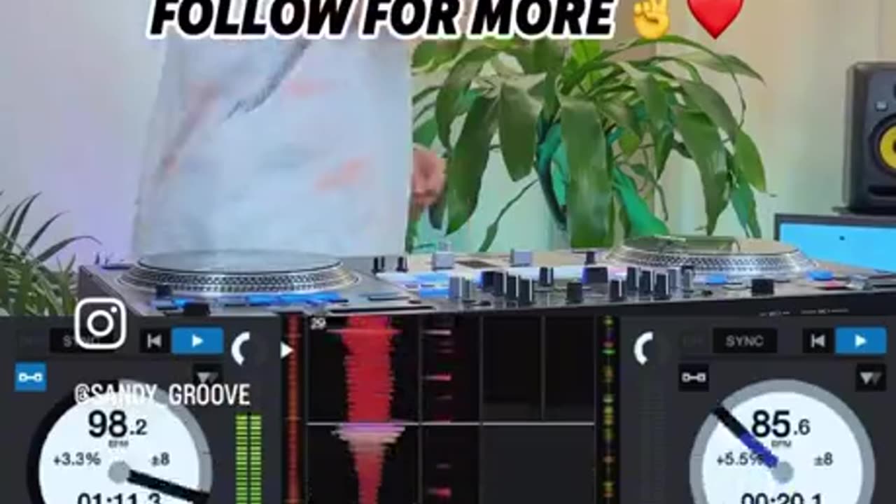 Meme Scratching Records remix