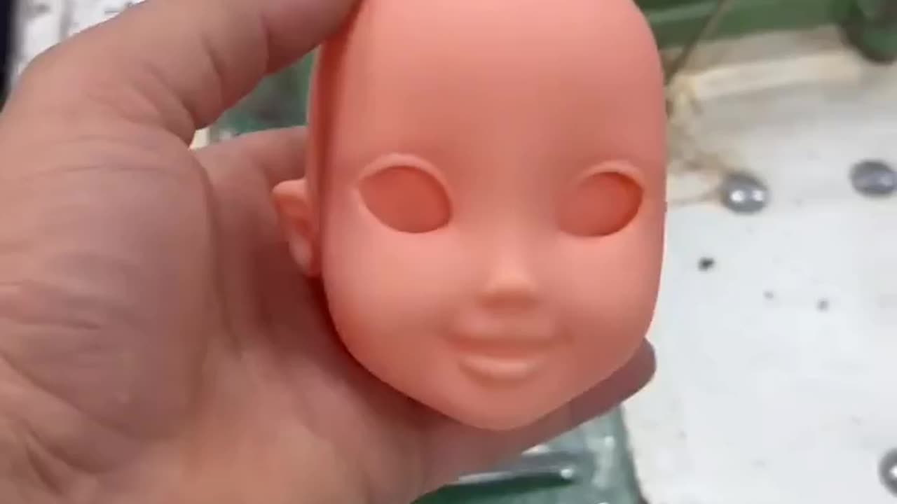 Making of doll hairs