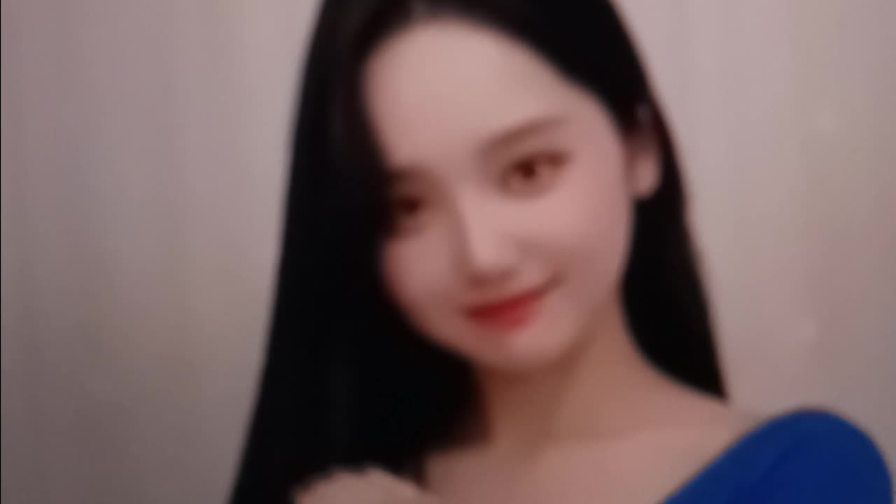 Stunning Asian tick tock bop