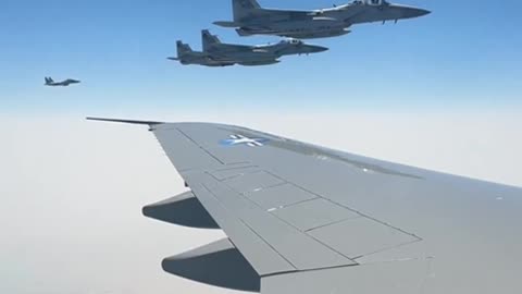 Qatari F-15’s providing honorary escort for Air Force One