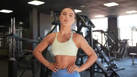 5 MUST DO GLUTES EXERCISES _ Krissy Cela