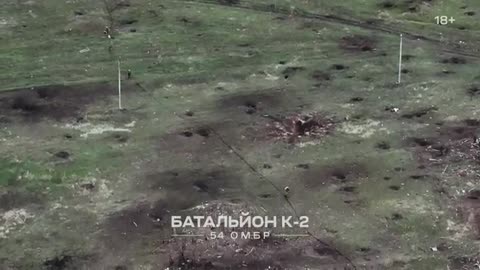 Russian Infantry Group Attempting to Outflank Ukrainians On Foot