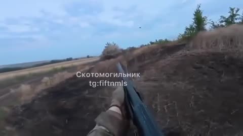 🎥🚚 Ukraine Russia War | Ukrainian Soldier Takes On Russian Drone | RCF