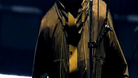 Peggy Gallagher Poses with Huge Star at Oasis Gig