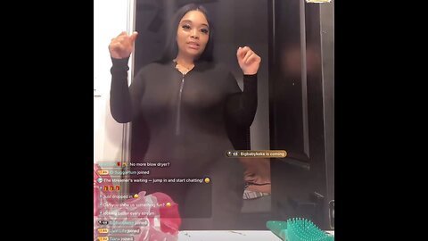 China Red baby we can see all your good hun🤦🏾‍♀️🤦🏾‍♀️🤦🏾‍♀️