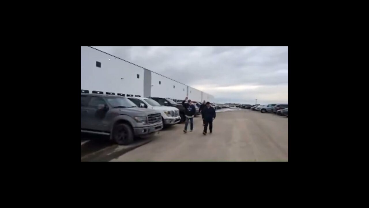 Alberta man denied access to conservative rally for MCGA hat..