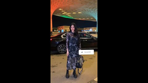 Bollywood Actress Shruti Haasan was Potted at Mumbai Airport 🔥❤️🥰