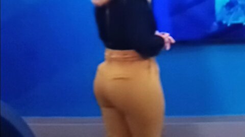 News girl got cake