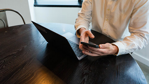 Millennials logged the most FinTok time in 2025