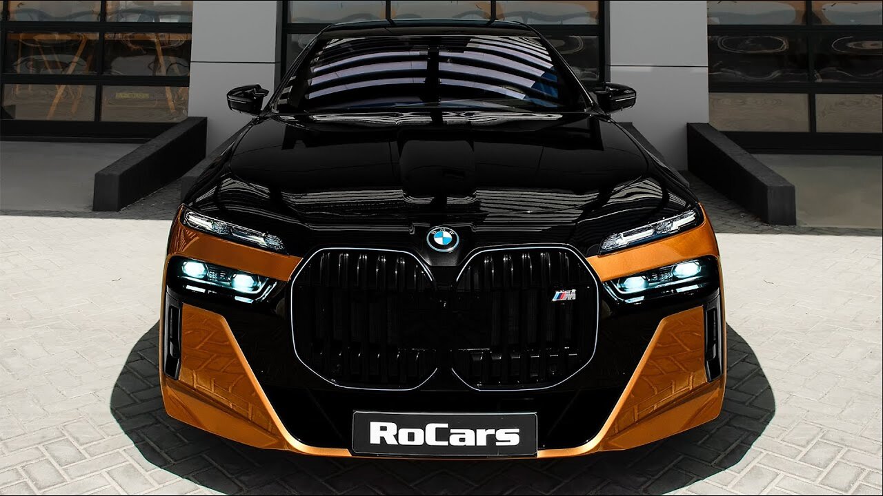 BMW i7 M70 - Wild Luxury Sedan in details