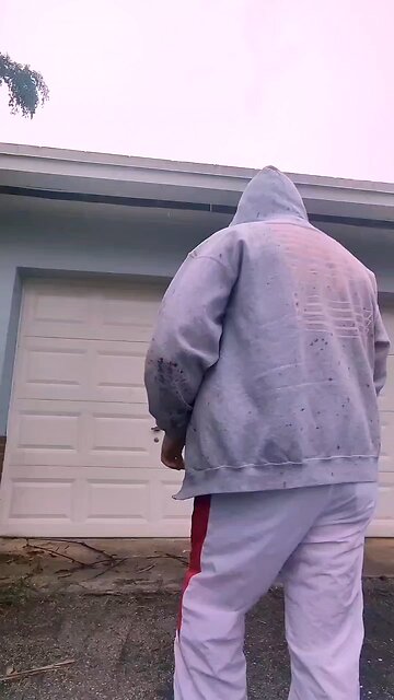 Grey and red #outfitoftheday #outfit #mens #style #menstyle #streetwear #gymwear