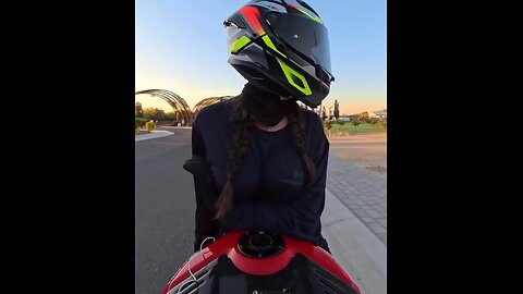 sexy bike racer