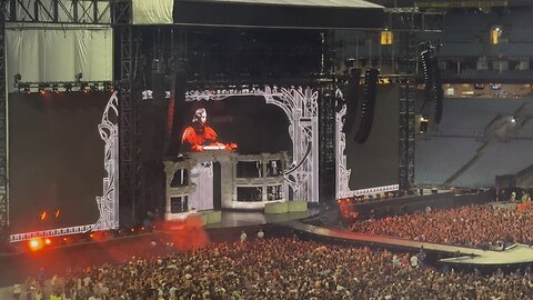 Lady gaga live in Sydney 2025