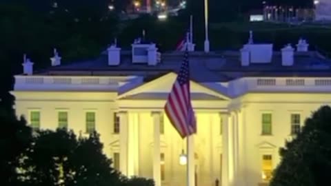 NO GOLD FRINGE on three sides of the flag.