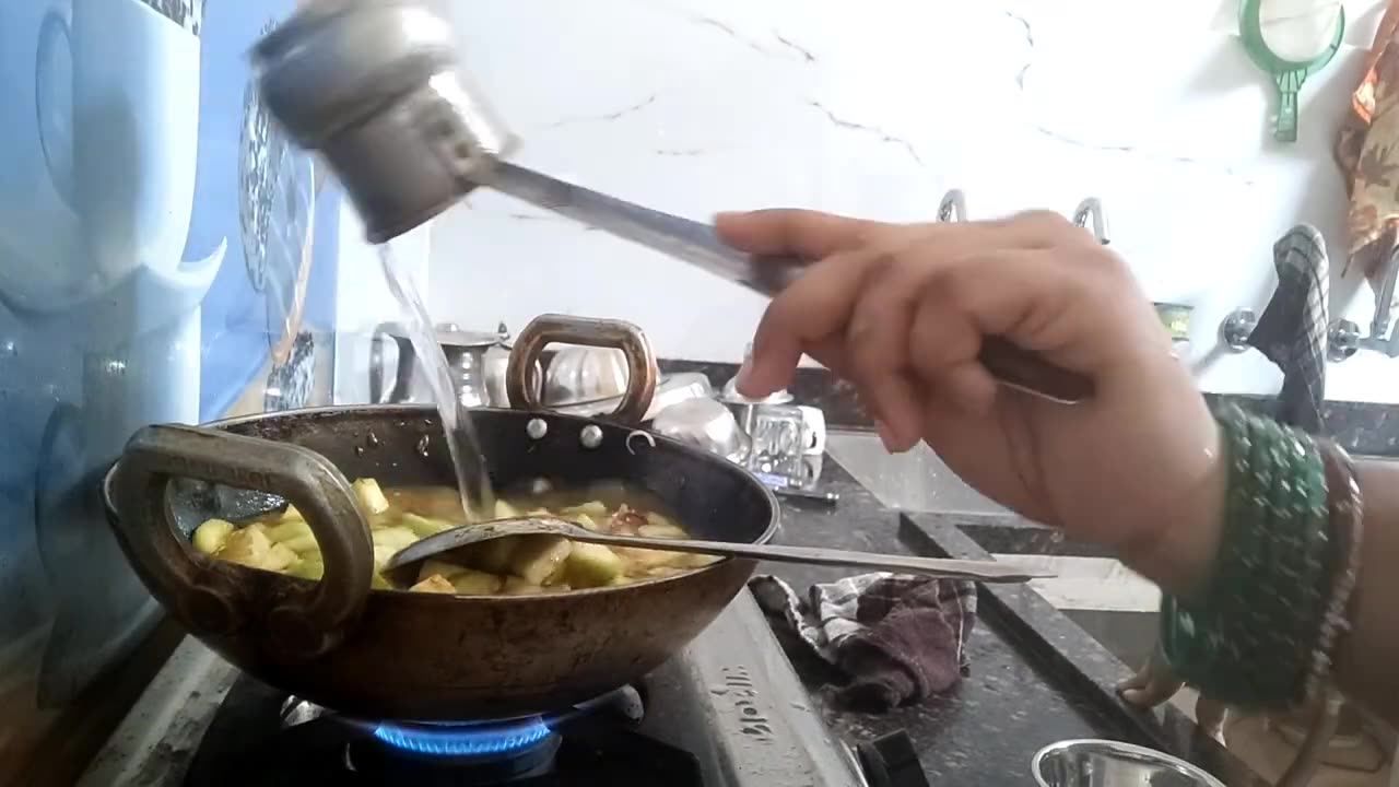 🌺My early morning rutine आज मैंने बनाई लौकी की सब्जी बिल्कुल इजी वे में indian cleaning vlog