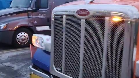GOOD MORNIN MERICA HOW ARE YA #ourtruckinglife #reallifetruckers #truckdriver #atruckerslife