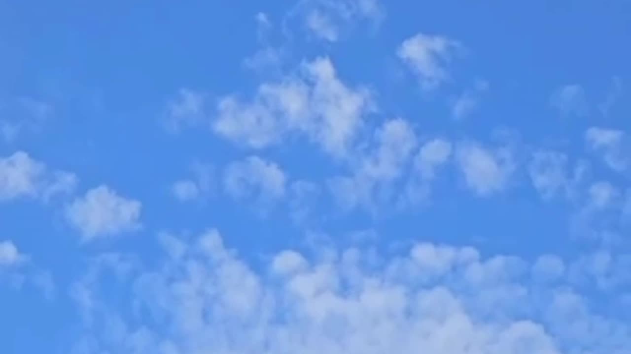 Ukrainian copter dropped Easter cake