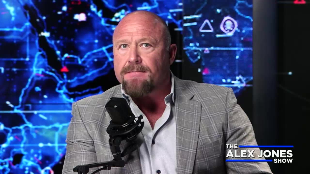 Trump Says We Are Going After Obama For Treason, And He's Not Letting Him Off The Hook