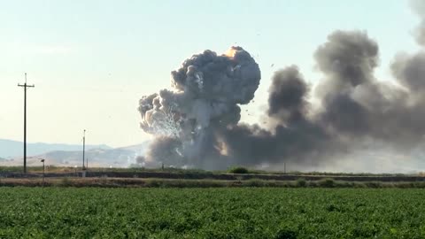 Video captures moment a fireworks warehouse explodes in California
