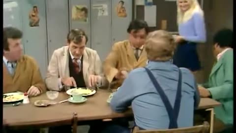 Curry and Chips S01E01