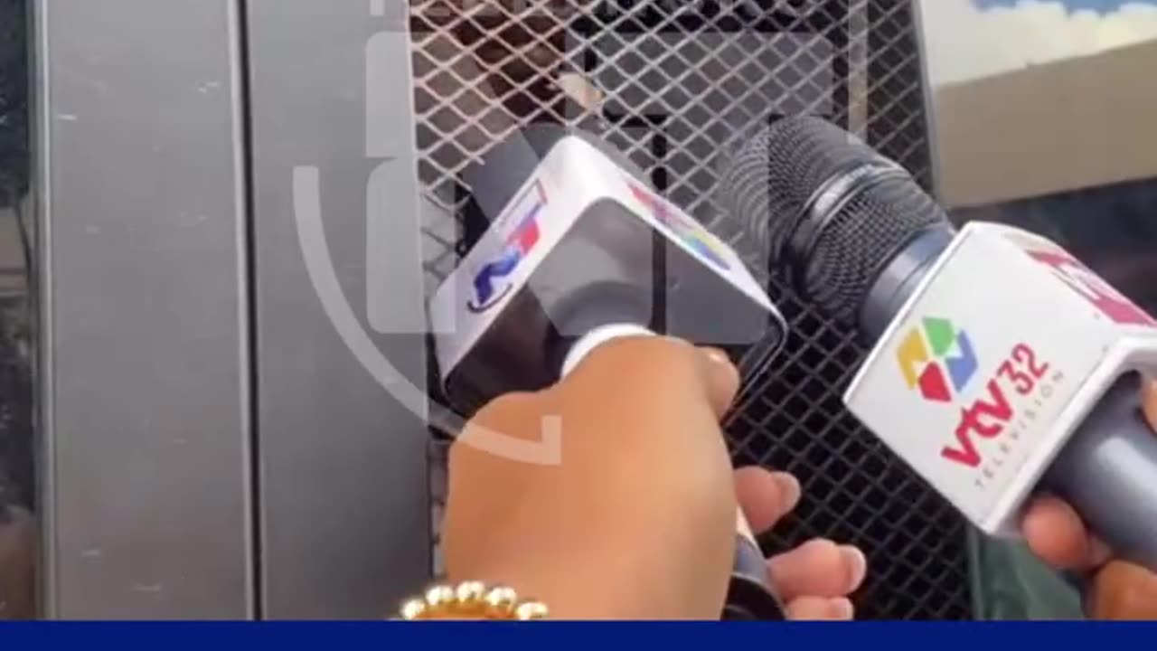 Hombre del suceso con Mujer y Hija