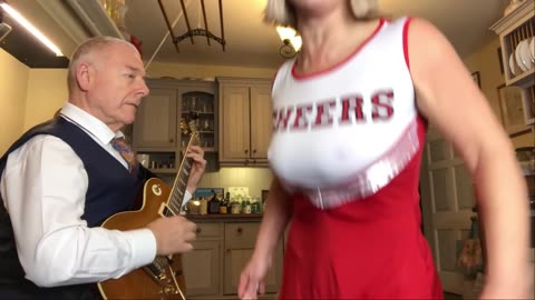 20210117 Toyah and Robert's Sunday Lunch - Rebel Yell [GFaQExRwLUM]