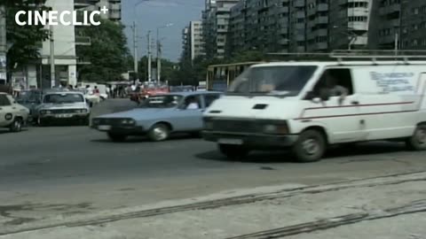 🔴 TRAFICUL RUTIER ÎN BUCUREȘTIUL ANILOR ‘90 – AMBUTEIAJE, DACII ȘI STRĂZI SUPRAGLOMERATE! 🚗🚦