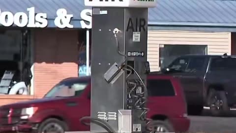 7/11 employee in Oklahoma FIRED after shooting a man who tried to kiII her