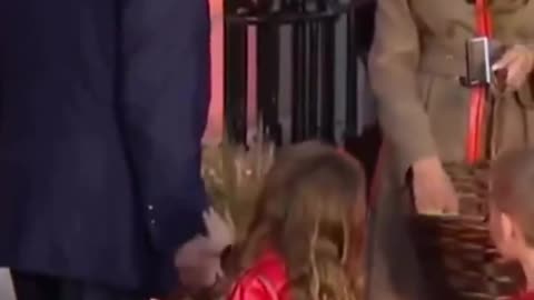 That little girl was not getting away without her candy 🤣🤣.