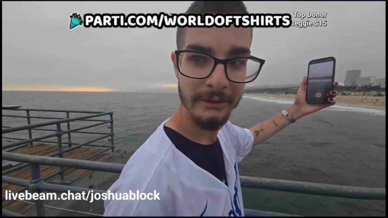 WorldofTshirts Venice Beach Mania, Josh trolled by Scooter Gang Then Joins Them