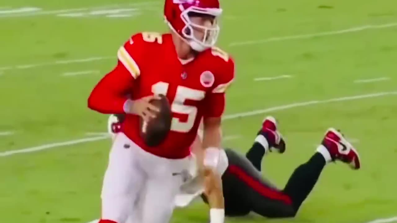 MAHOMES RIDICULOUS TD 😱 #shorts