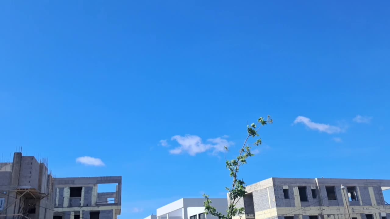 הממסד הנאצי הישראלי מרסס ללא הפסקה ומרעילים את האזרחים