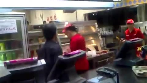 AUSTRALIANS THREATENED BY MUSLIM FOR ASKING FOR BACON IN THEIR CHICKEN BURGER