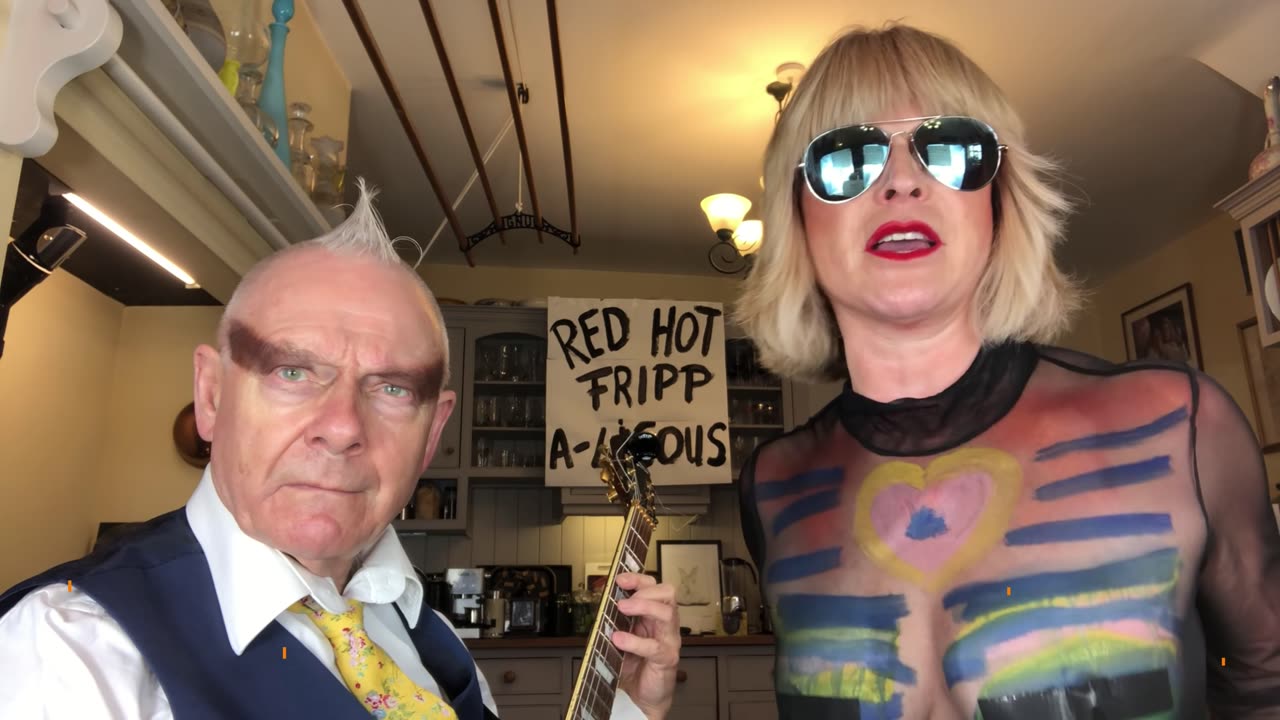 20220403 Toyah And Roberts - Sunday Lunch - They Are RED HOT!!! [oTbcwL1QU4g]