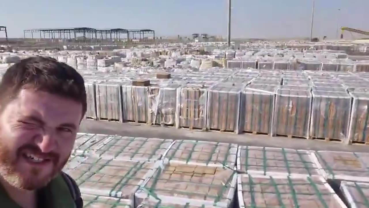 Eitan Fischberger shows how much aid Gaza has and how the UN refuses to distribute it.