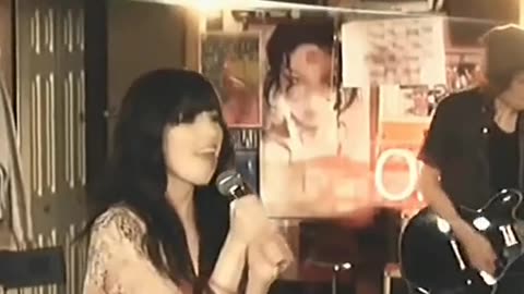 Carly Rae Jepsen- "Call Me Maybe" #Music Video