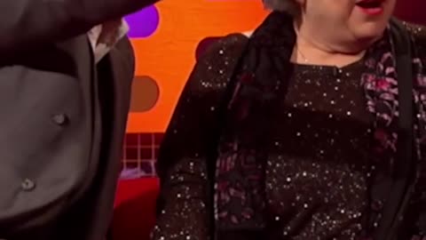 😂🎭 Tucci & Margolyes Play Bald Guessing Game! | FunFM